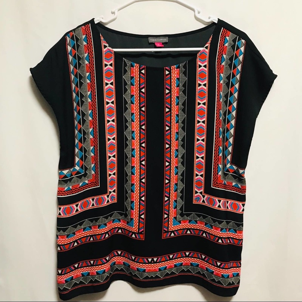 VINCE CAMUTO Black & Pink Aztec Print Short Sleeve